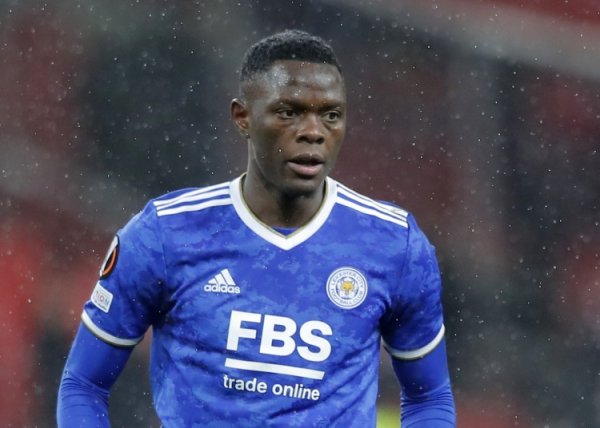 Sky: Leicester City từ chối nhiều lời đề nghị từ Betis cho Dhaka, yêu cầu ít nhất 10 triệu bảng